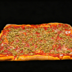 Plaque de pizza olives oignons